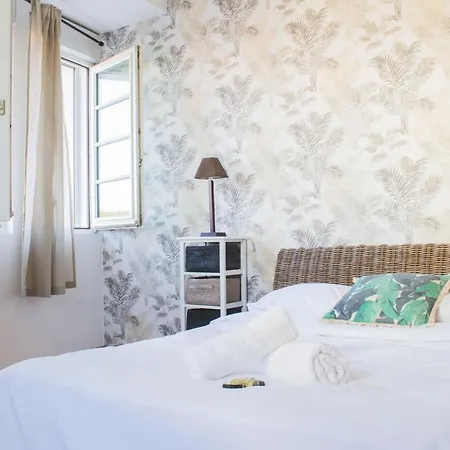 Guestready - Spacious 3-bdr Flat With Private Terrace And Parking *